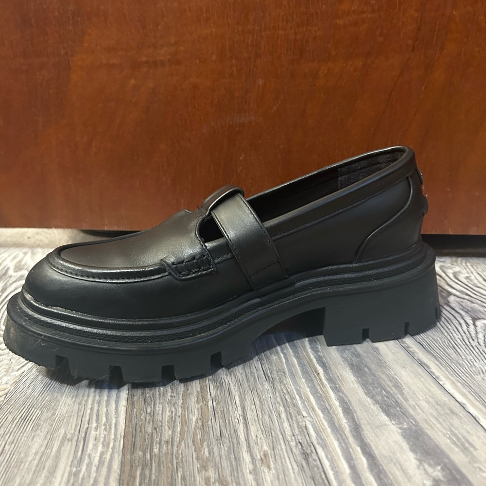 Payson Buckle Loafer - Picture 4 of 14